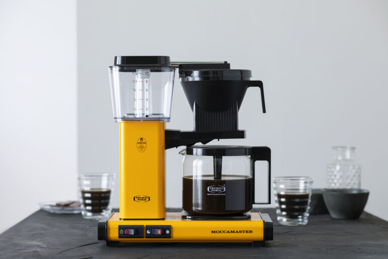 A simple way of making coffee at the office, hotel, coffee shop and restaurant: why is it worthwhile choosing a pour-over coffee maker?